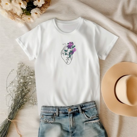 T-shirt ricamata cuore anatomico